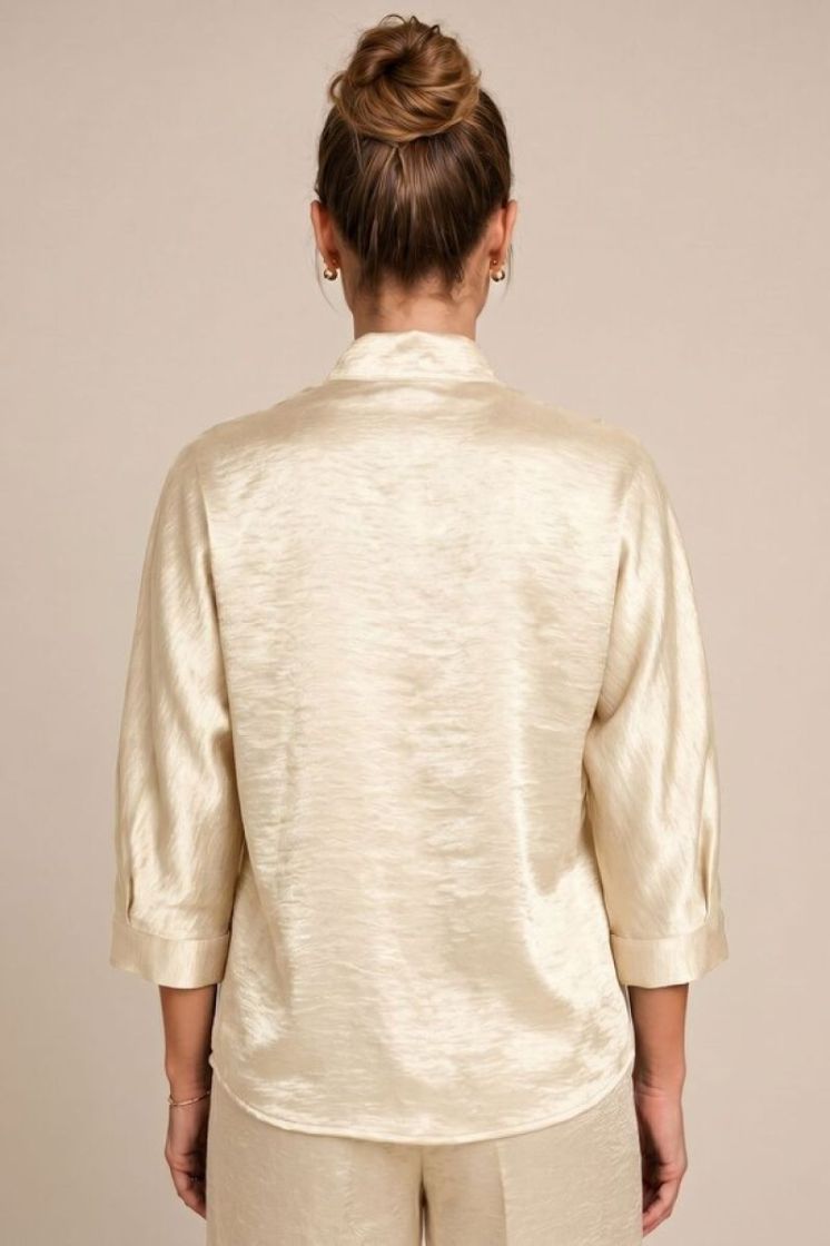 Betty Off white
