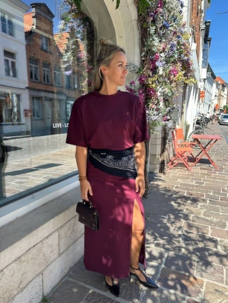 Womans midi dress Plum