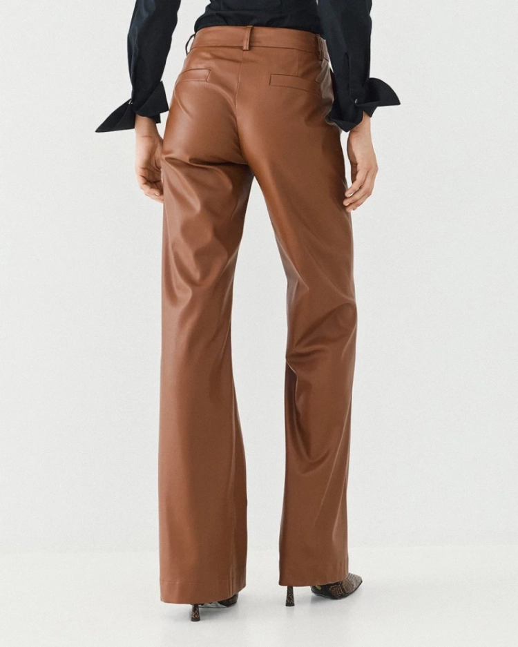 Womans leather Cognac