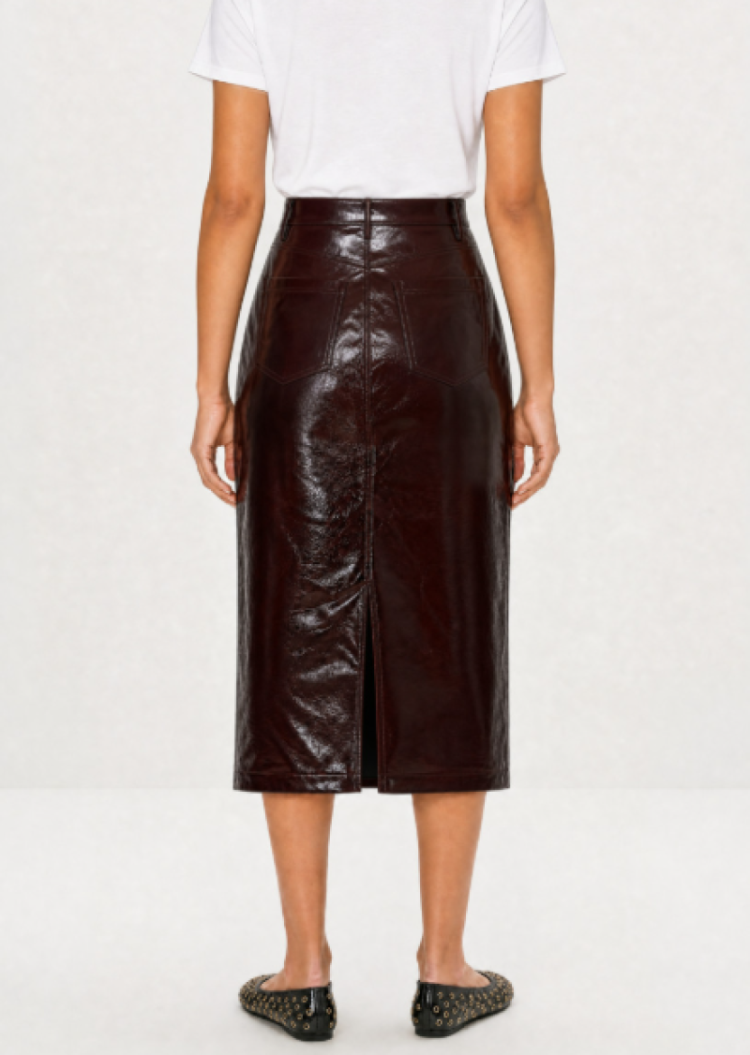 Garnet Dark burgundy