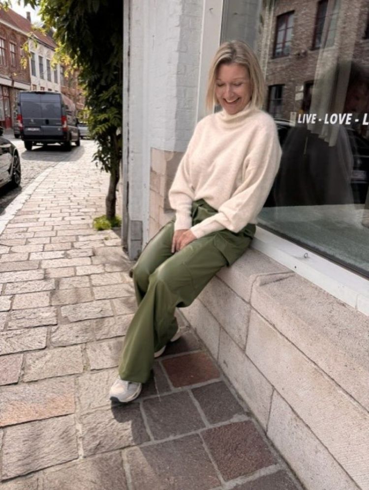 Olga Khaki